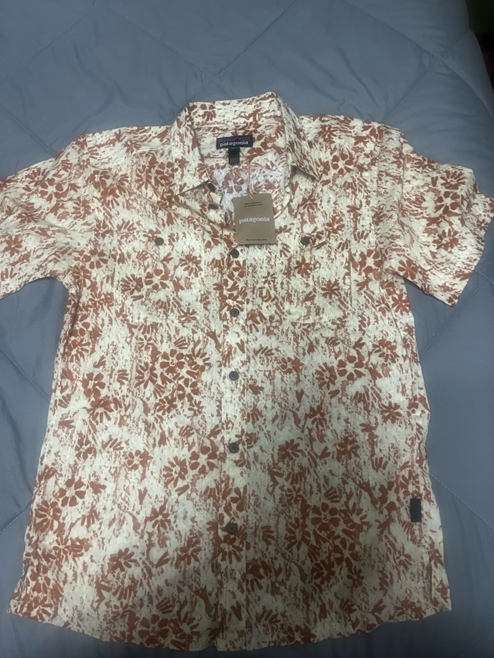 Patagonia Men’s Short-Sleeve Button-Down Shirt — Cream & Rust Floral